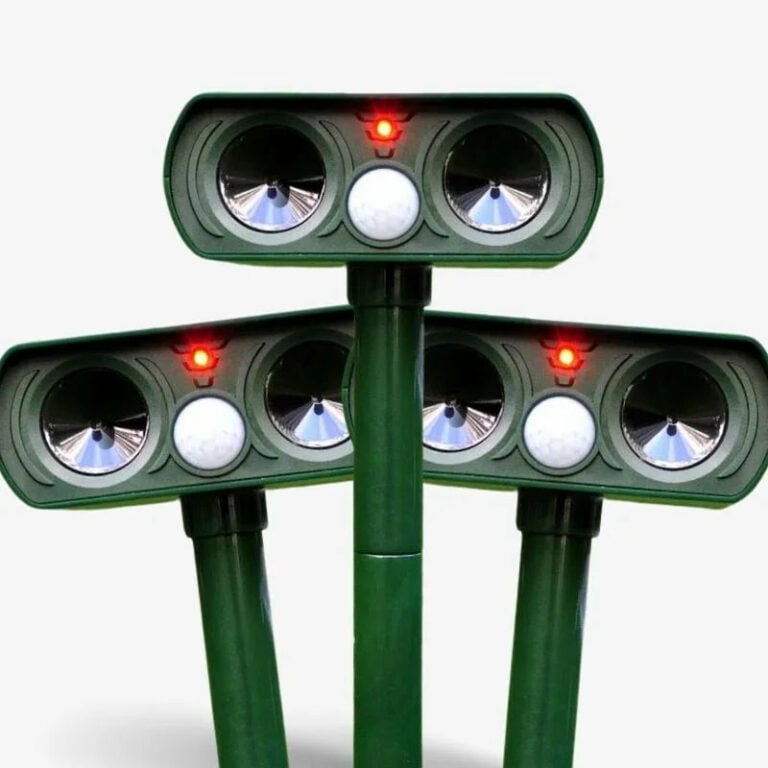 Ultrasonic Fox Repeller Solar Powered